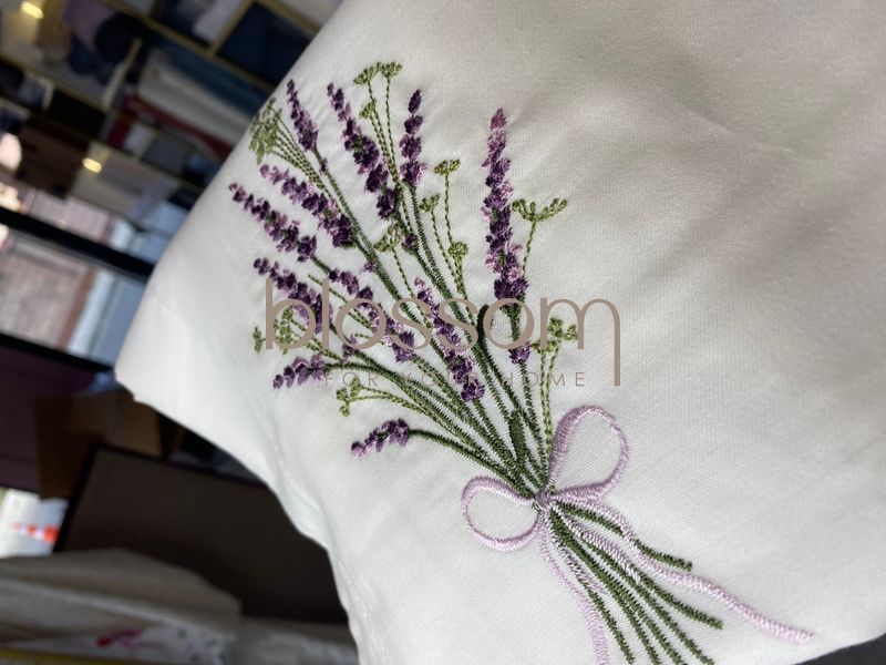 Комплект постільної білизни з вишитою лавандою люкс сатин LAVENDER , євро DANTELA 8768 фото