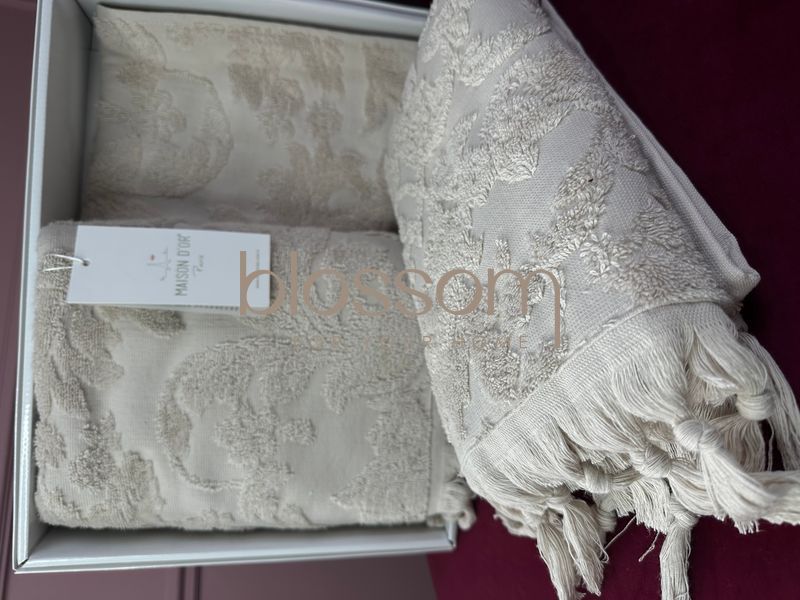 Махрові жакардові рушники SANDRA beige,jacquard towel, Maison d'or 840 фото