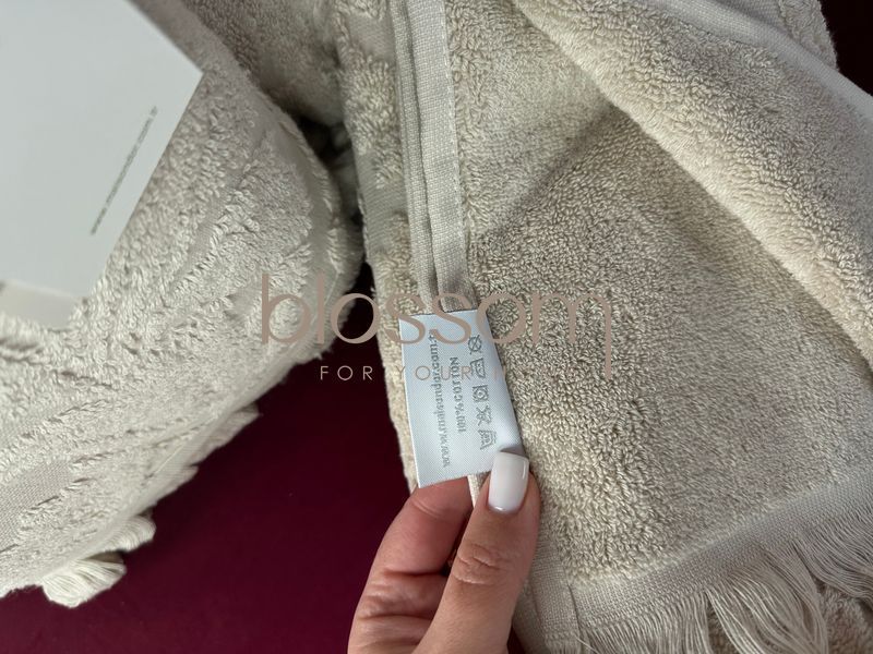 Махрові жакардові рушники SANDRA beige,jacquard towel, Maison d'or 840 фото
