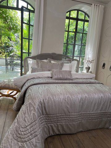 Люксовий комплект покривала з декоративними подушками та наволочками PEARL grey, PEPPER HOME 1171 фото