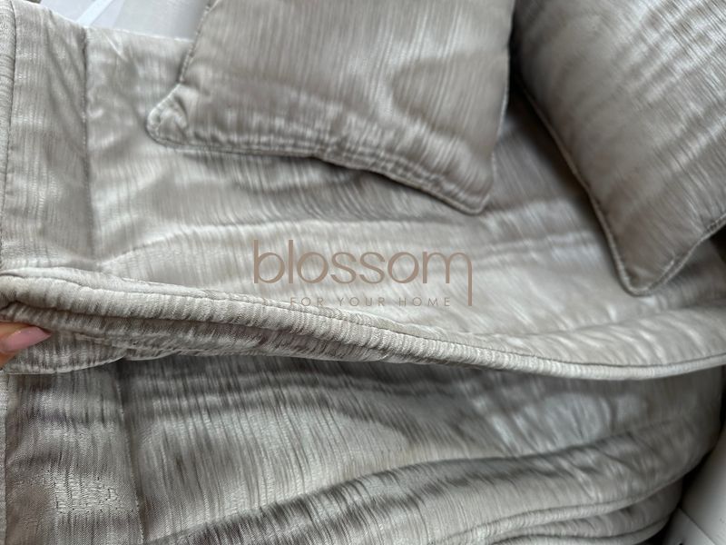 Люксовий комплект покривала з декоративними подушками та наволочками PEARL grey, PEPPER HOME 1171 фото
