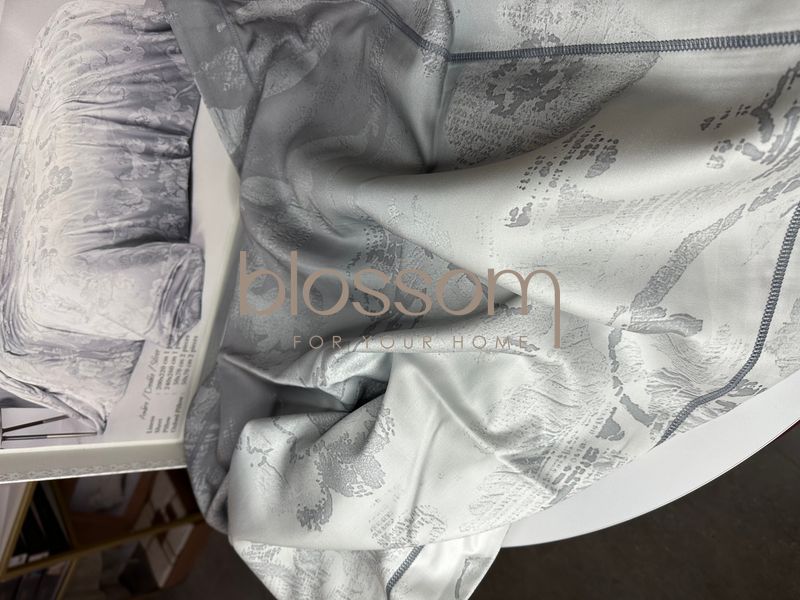Комплект постельного белья из тенсела евро AMBRE silver, Maison d'or 0897 фото Комплект постельного белья из тенсела евро AMBRE silver, Maison d'or 0897 фото