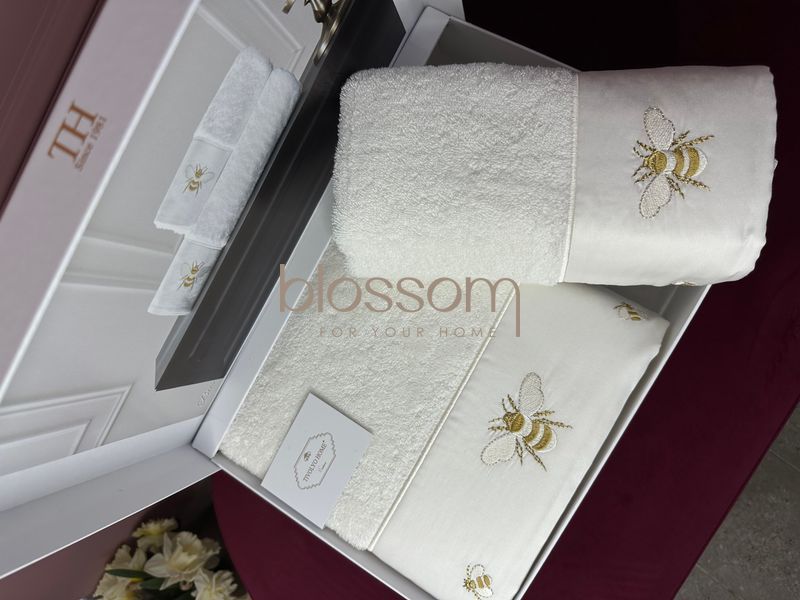 Комплект махрових рушників з вишивкою BEES , TIVOLYO HOME 0240 фото