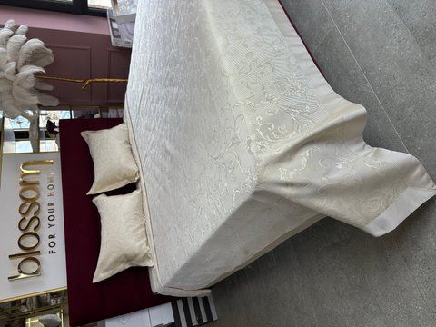 Покривало жакардове з наволочками Elinor Paris cream,Maison D`or 9898 фото