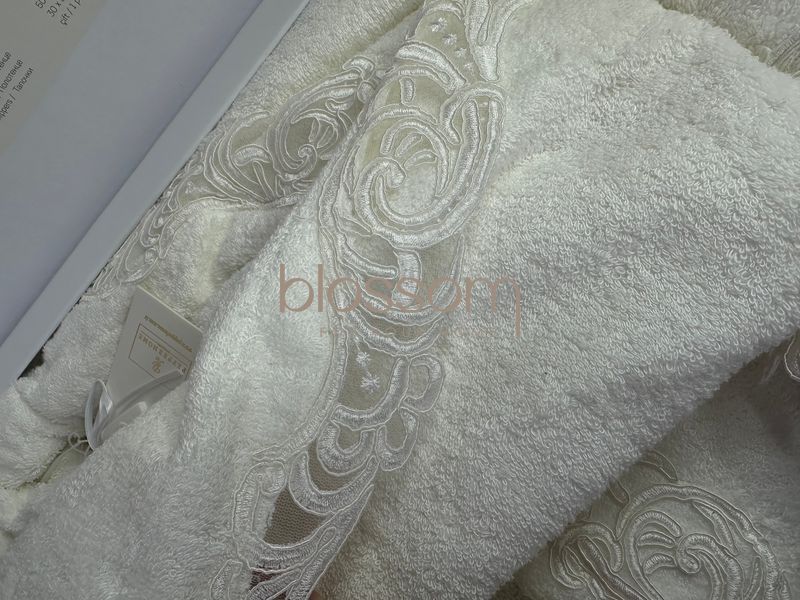 Банный комплект с халатом и полотенцами модель MARIE L-XL, Pepper home 6990 фото