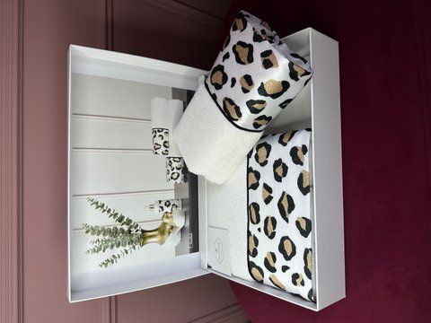 Комплект махрових рушників CHEETAH beyaz, TIVOLYO HOME 0244 фото