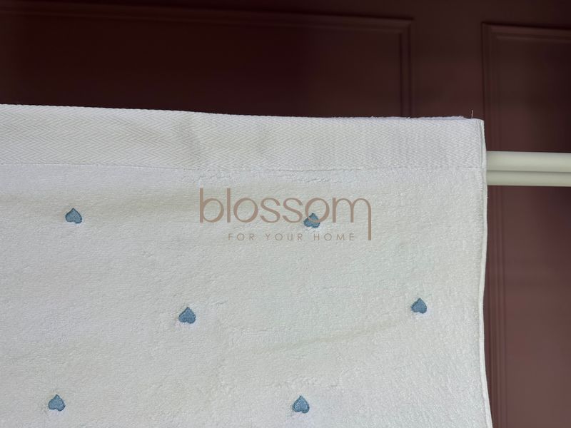 Махрові рушники поштучно з вишитими серцями SOFT HEARTS white-blue,Maison d`or 85*150см 00910 фото