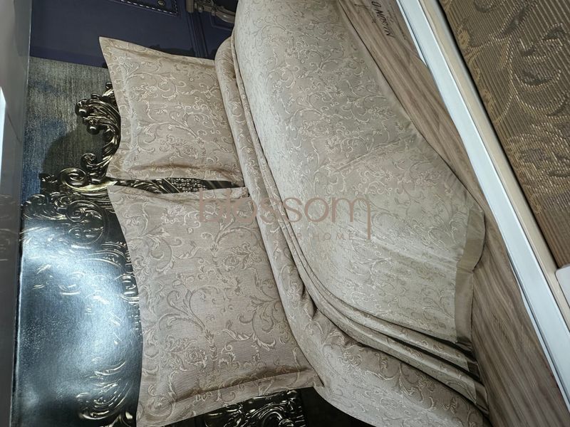 Жаккардовое покрывало с наволочками Elinor Paris бежево-коричневый, Maison D`or 9898 фото
