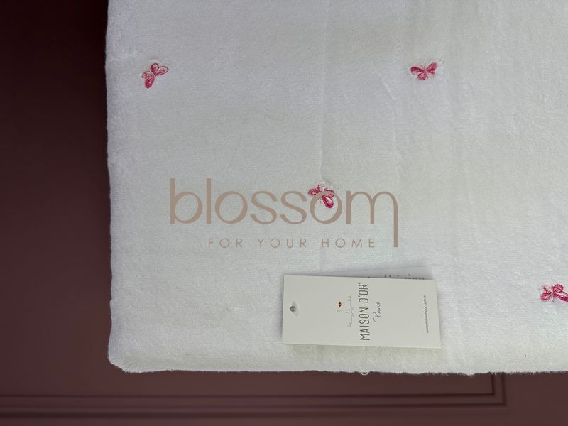 Махрові рушники поштучно з вишивкою метелики  SOFT BUTTERFLIES white-pink,Maison d`or 85*150см 00913 фото
