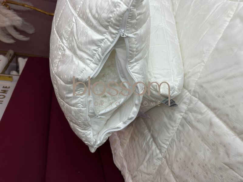 Подушка з тенселу TENCEL, TIVOLYO HOME 00951 фото Подушка з тенселу TENCEL, TIVOLYO HOME 00951 фото