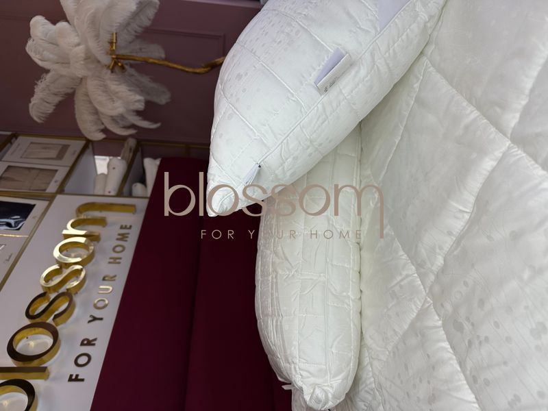 Подушка з тенселу TENCEL, TIVOLYO HOME 00951 фото Подушка з тенселу TENCEL, TIVOLYO HOME 00951 фото