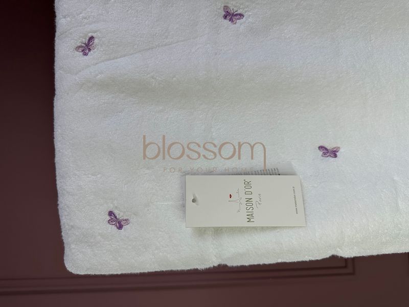 Махрові рушники поштучно з вишивкою метелики  SOFT BUTTERFLIES white-dark lilac,Maison d`or 85*150см 00914 фото