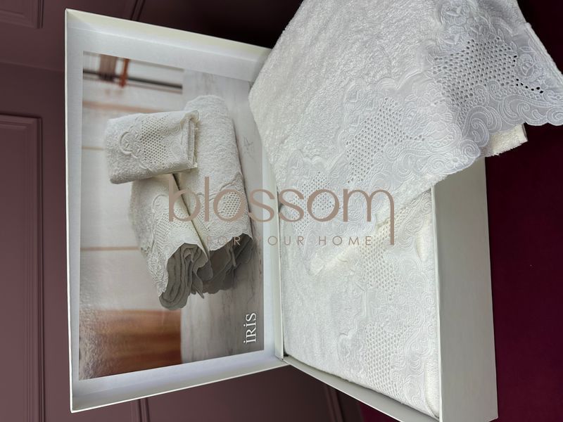 Комплект махрових рушників з мереживом IRIS , GRAZIE HOME 00274 фото