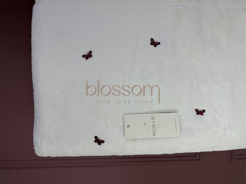 Махровые полотенца поштучно с вышивкой бабочки SOFT BUTTERFLIES white-red,Maison d`or 85*150см 00916 фото