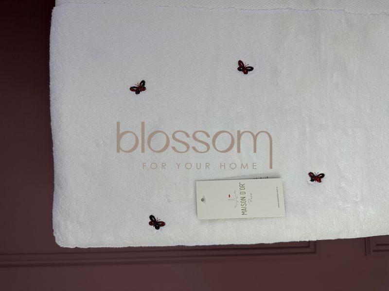 Махрові рушники поштучно з вишивкою метелики  SOFT BUTTERFLIES white-red,Maison d`or 85*150см 00916 фото