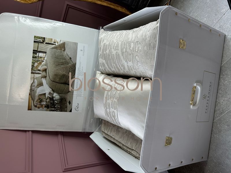 Люксовий комплект покривала з декоративними подушками та наволочками CELINE beige, PEPPER HOME 9892 фото