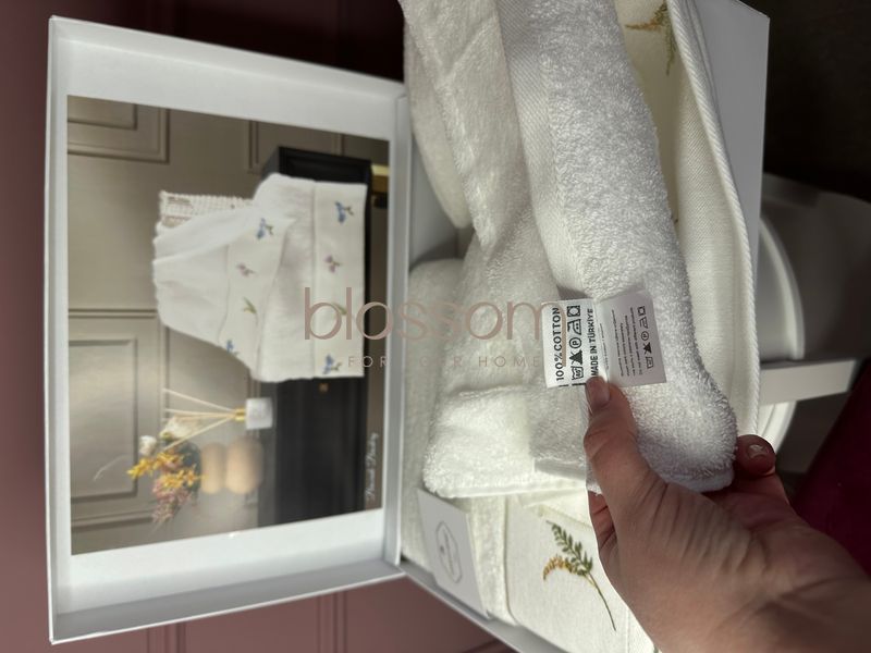 Комплект махровых полотенец с вышивкой BROCADE, Tivolyo home 00335 фото