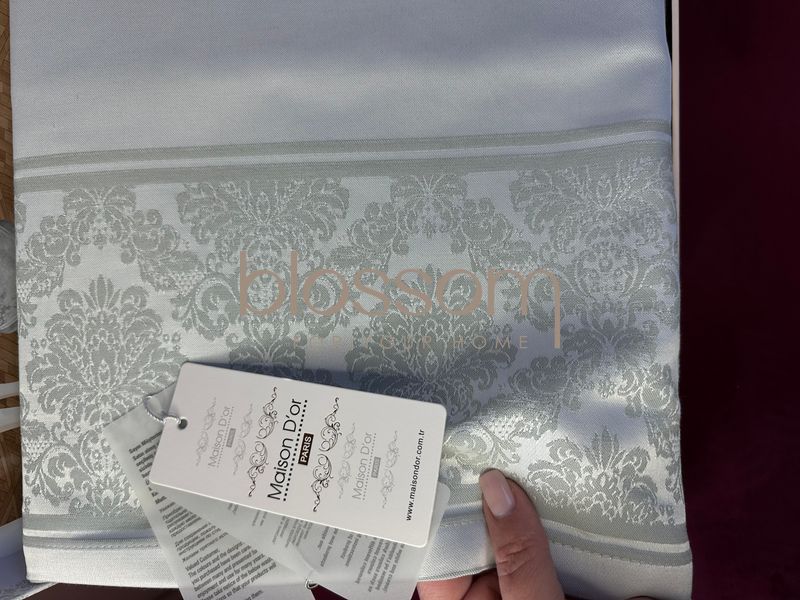 Вишукана скатертина модель RACHEL grey,MAISON d'or 160-320 см 00931 фото