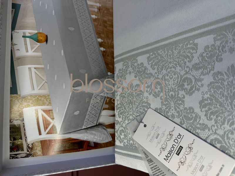 Вишукана скатертина модель RACHEL grey,MAISON d'or 160-320 см 00931 фото
