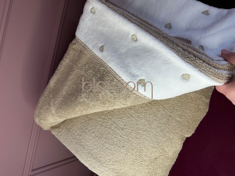 Махрове покривало з сердечками LAVOINE beige,220*240, MAISON D'OR 00920 фото