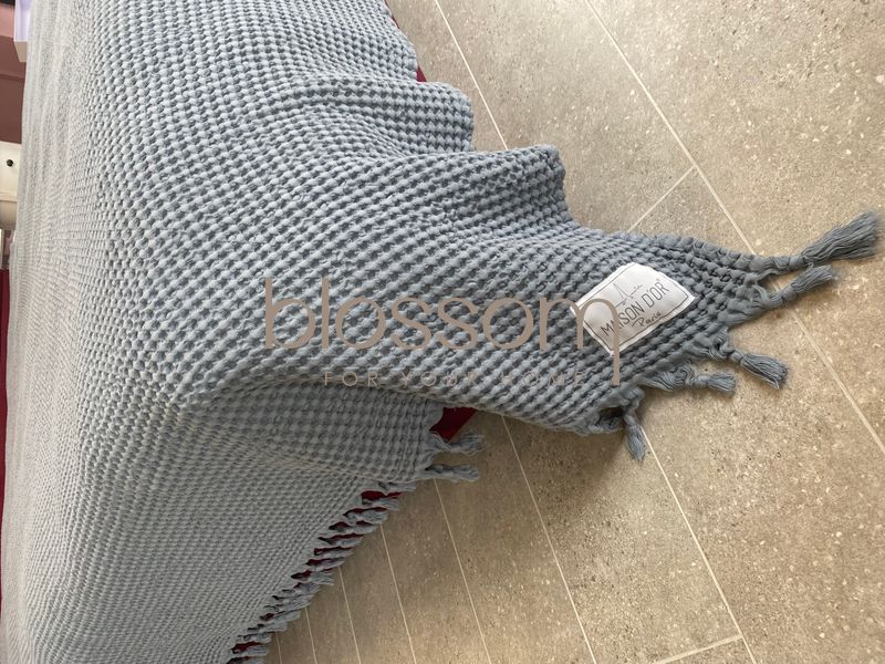 Покривало-плед вафельне Emeline A.grey, 240*260см, MAISON D'OR 163 фото Покривало-плед вафельне Emeline A.grey, 240*260см, MAISON D'OR 163 фото