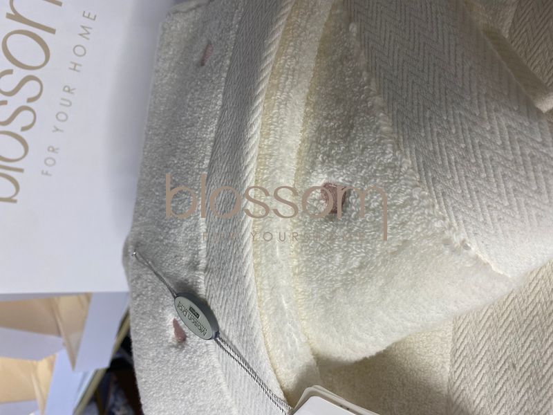 Комплект махрових рушників з вишитими серцями SOFT heart cotton, rose 1033 фото