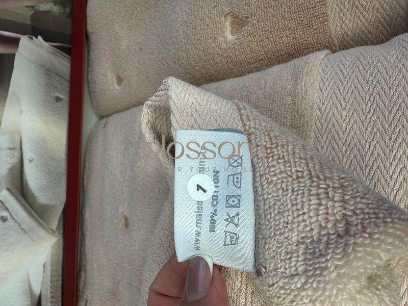Набор махровых полотенец с вышитыми сердцами Maison d'or, Soft hearts cotton nude 9467 фото