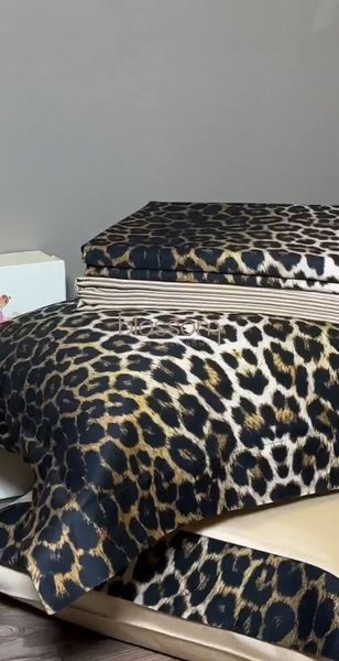Комплект постельного белья сатин люкс LEOPAR cift, евро, TIVOLYO HOME 3089 фото