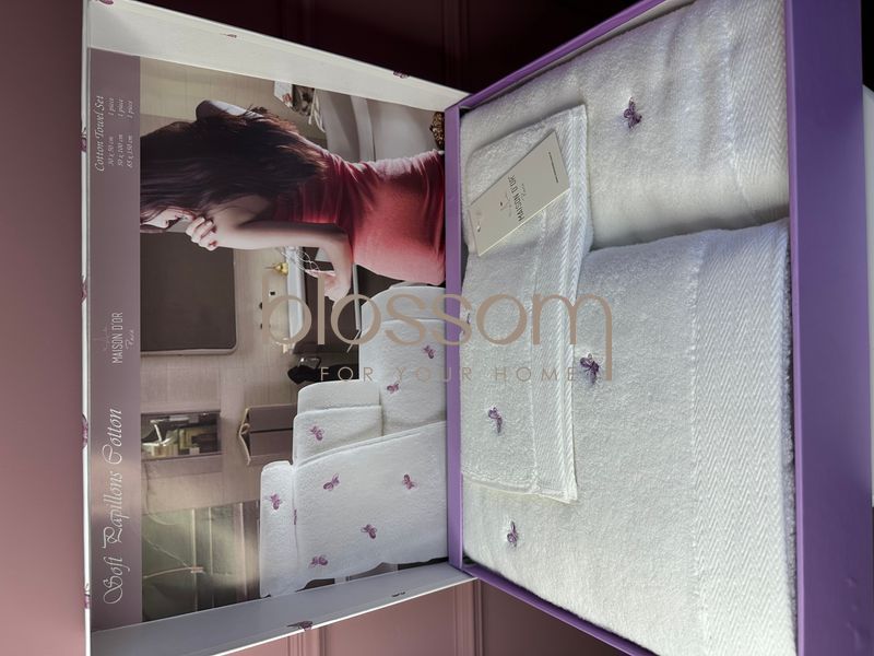 Комплект махрових рушників з вишивкою метелики Mаison D'or,reve de papillon, lilac 78899 фото