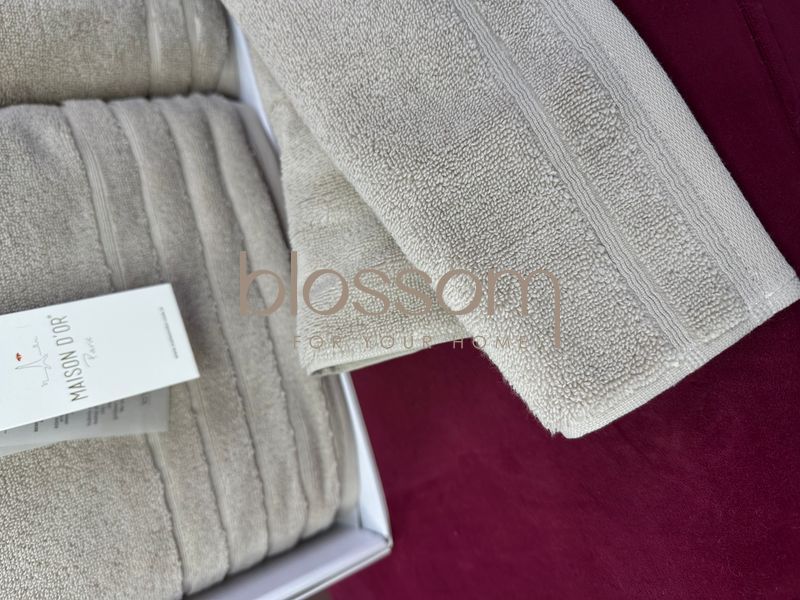 Комплект махрових рушників CARESSE beige, Mаison D'or 00976 фото