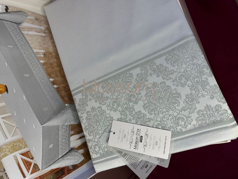 Вишукана скатертина модель RACHEL grey,MAISON d'or 160-270 см 00933 фото
