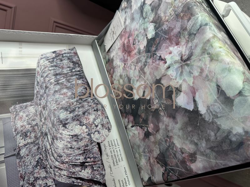 Комплект постельного белья из тенселя евро YOLANDA light purple , Maison d'or 1115 фото