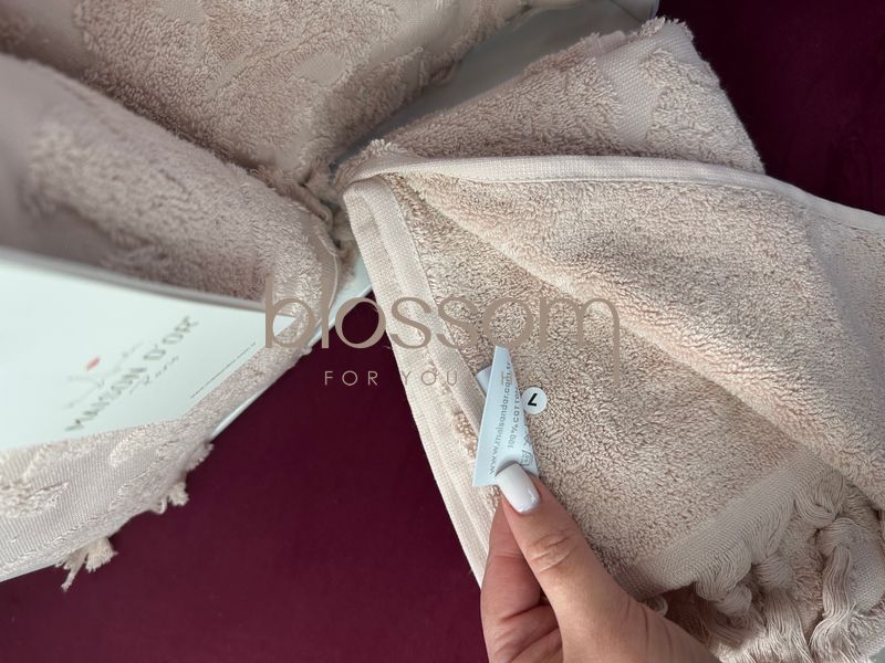 Махровые жаккардовые полотенца SANDRA rose, жаккард, Maison d'or 0593 фото