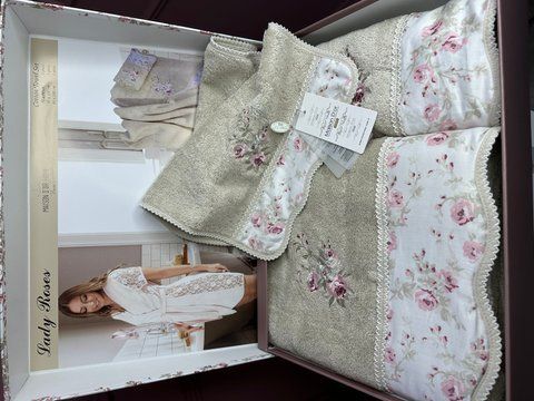 Комплект махрових рушників з вишивкою Maison D'or, LADY ROSES beige 9902 фото