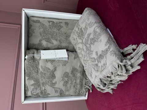 Махрові жакардові рушники SANDRA light grey,jacquard towel, Maison d'or 3297 фото