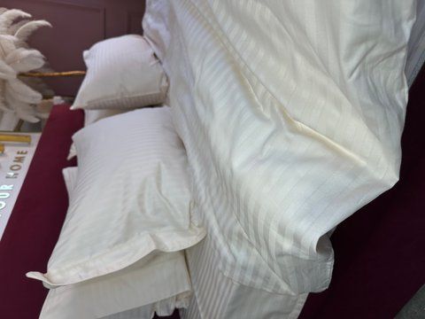 Сімейний комплект постільної білизни сатин в смужку Maison d'or, NEW RAILS ecru 9879 фото