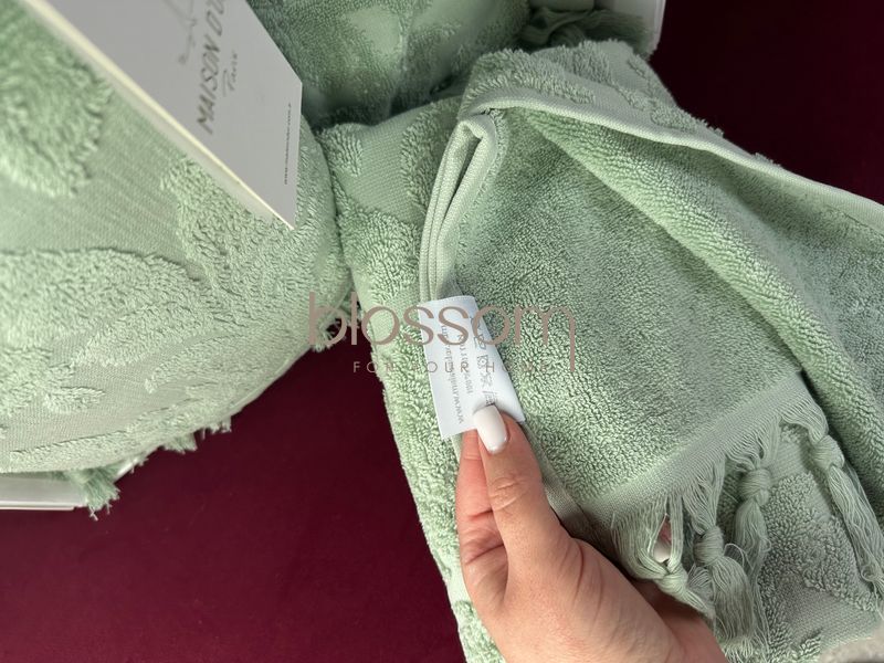 Махрові жакардові рушники SANDRA sage,jacquard towel, Maison d'or 9680 фото