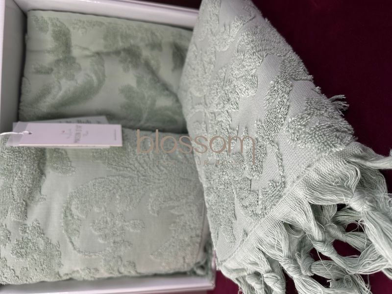 Махрові жакардові рушники SANDRA sage,jacquard towel, Maison d'or 9680 фото