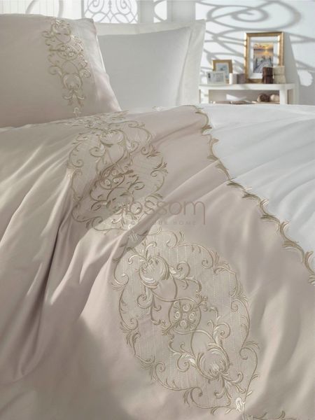 Cімейний комплект постільної білизни з вишивкою люкс сатин Elegance,  DANTELA 50 фото