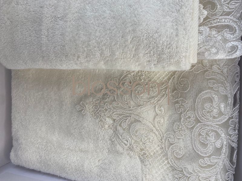 Комплект махрових рушників з мереживом Pepper Home, PATRICE towel set 9594 фото