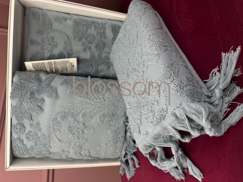 Махрові жакардові рушники SANDRA blue,jacquard towel, Maison d'or 746 фото
